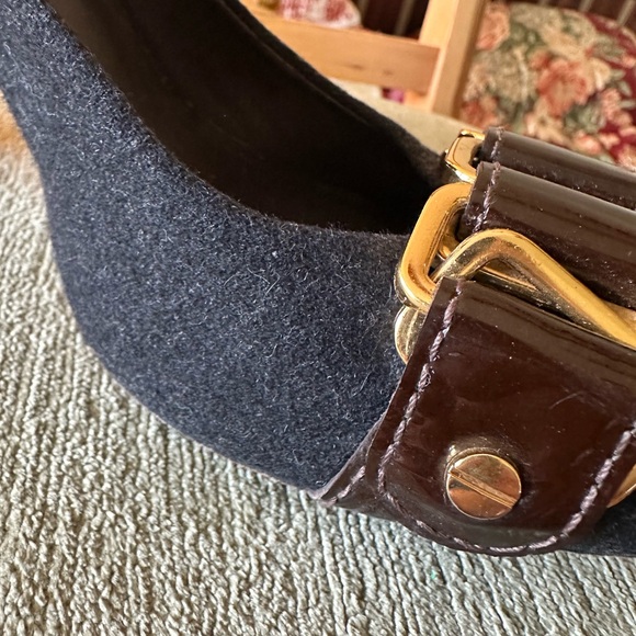 Tory Burch size 8 Laura flannel heels - Picture 8 of 8